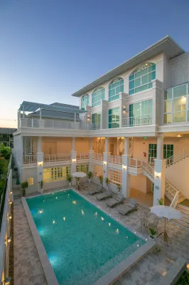 De Hug Hotel & Residence