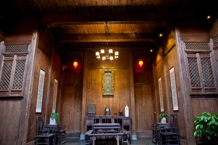 Wuyuan Qiye Yanxiang Guesthouse Отели рядом с достопримечательностью «Wuyuan Xi Yuan»