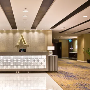 AMBASSADOR TRANSIT LOUNGE - T2, SINGAPORE CHANGI AIRPORT (AIRSIDE) Отели рядом с достопримечательностью «Чанги»