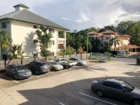 Tropical Queenslander Hotels in Cairns North