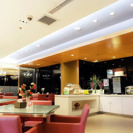 Jinjiang Inn (Chengde Mountain Resort Huancheng South Road)