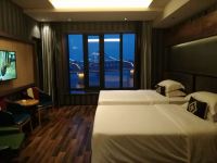 丹东新太阳岛温泉酒店 - 边境印象双床房