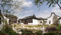 Kaiyuan Yiju Holiday Manor (Haining Yanguan Guanchao Resort Park)