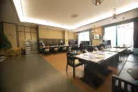 Kapok Platinum Hotel