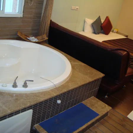 Water Front Hotel
