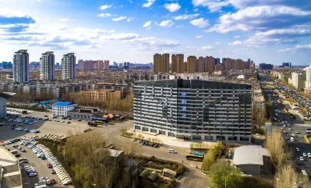 Yourong Hotel (Harbin Convention and Exhibition Center Longta Branch) Отели рядом с достопримечательностью «Harbin Institute of Technology (Second Campus)»