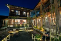 Wanbang Book House Homestay (Liuba Branch)