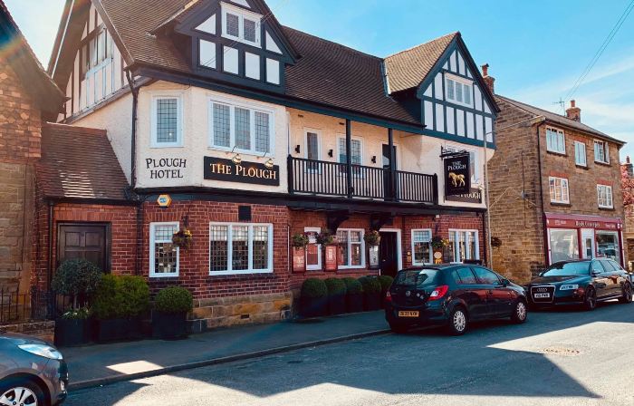 The Plough Inn & Cottages