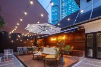Iforest Hostel (Jing'an Temple Metro Station)