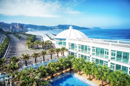 White House Resort Отели рядом с достопримечательностью «Yehliu Geopark»