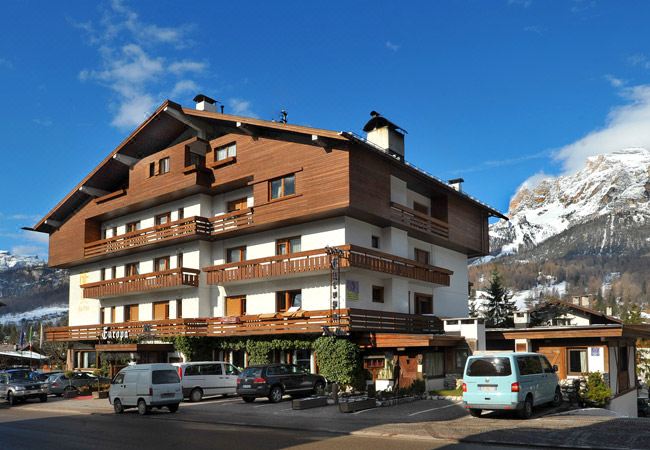 Hotel Europa-Cortina d'Ampezzo Updated 2023 Room Price-Reviews & Deals |  Trip.com