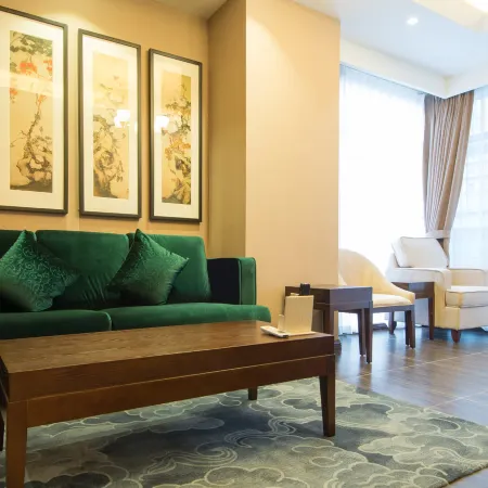 Demen Renli Boutique Homestay (Dayi Anren Ancient Town)