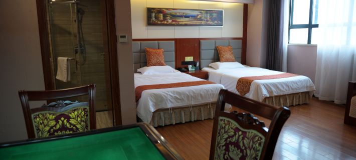 Penglai Hotel Hunchun Hotels in Qichun