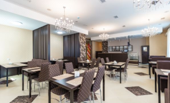 Gokai Hotel - Housity