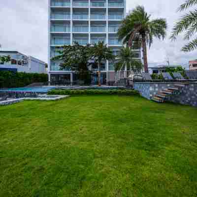 โรงแรมวรริตา โคว์ฟ Hotel Exterior