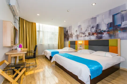 โรงแรมซูเปอร์ 8 (พลาซ่าวูเยว หลินอี้ ถนนตงซิง สนามบิน)