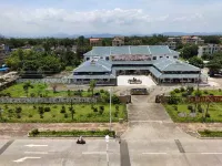 Dongxing Xinlongyuan Hotel Hotels near Wanwei Golden Beach