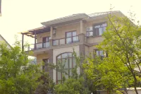 Deying Mountain House