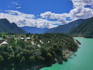 Nyingchi Zangnan Taogu Hotel