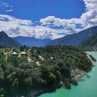林芝藏南桃谷酒店 Hotel Exterior