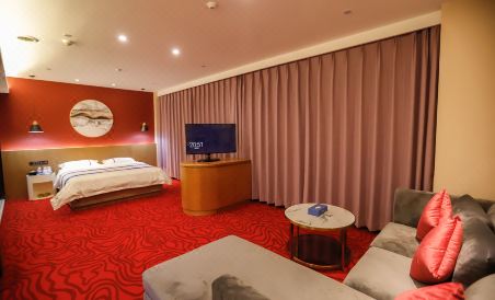 Tomato Hotel - Housity