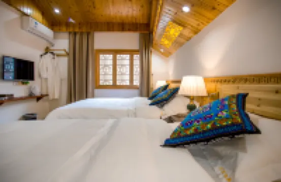 Sansheng Wangshi Inn