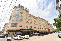 Dongxing Xinchang Hotel Hotels near Jing Nationality Ancestral Temple