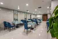 Rubik's Cube Hotel - breakfast