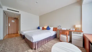 200u16000001081c64EEB R 320 180 R5 D