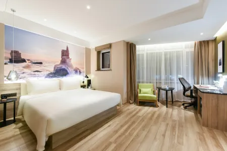 Atour Hotel (Lvshunkou centralsquare)