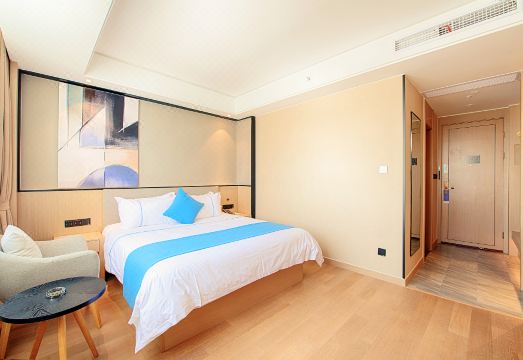 네이버후드 홀리데이 호텔 한린