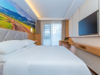 维也纳3好酒店(武汉国际博览中心永旺店) - 标准大床房