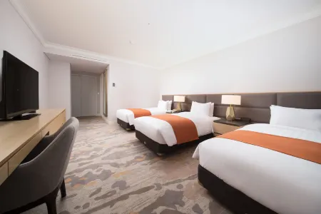 Jeju Sun Hotel & Casino Отели рядом с достопримечательностью «Драконный головный рок»