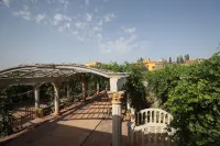 Konghou Courtyard Suxia Guesthouse