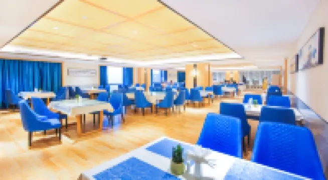 Jiuzhou Fangyuan Hotel(Yichang Wanda Binjiang Store)