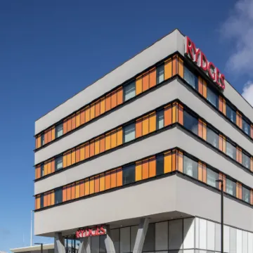 Rydges Wellington Airport โรงแรมใกล้ชายหาดเพโทนี