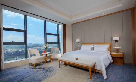 Huatong Hotel - Housity