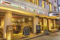 Kandy City Hotel by Earl's Hotels in Kandy Lake Front