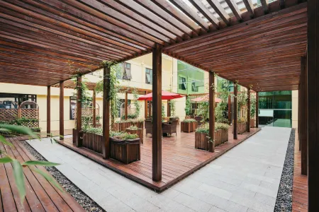 Taizhou Huibinlou Haitang Bay Hotel Отели рядом с достопримечательностью «Taizhou University»