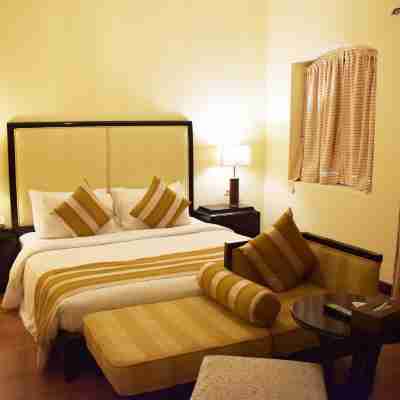 Ramada Plaza by Wyndham Karachi Airport Hotel Rooms