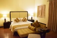 Ramada Plaza by Wyndham Karachi Airport Hotel Hotels in Shah Faisal Town