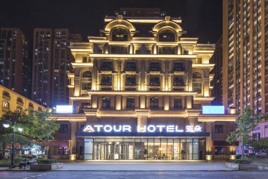 郑州cbd中州大道亚朵酒店