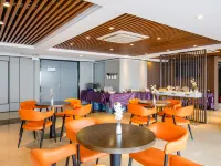 Roomme Boutique Apartment (Foshan Lingnan Tiandi Ancestral Temple Subway Station) Hotels near NOVA