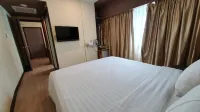 The Capital Residence Suites Hotel a Serasa