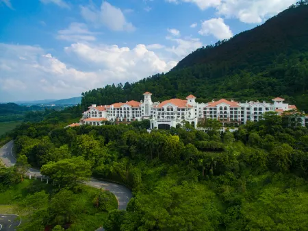 Zhaoqing Senlan Yunhai Hotel