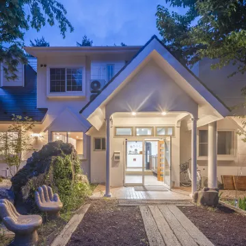 フジヤマ　INN　ユニファー 新倉山浅間公園周辺のホテル