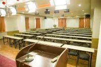 Homeinn Hotel (Anyang Railway Station)