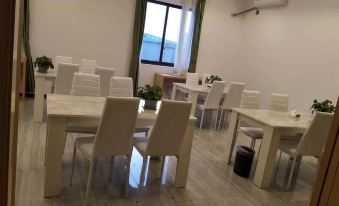 IU Hotel (Sansu temple, Meishan Statue Square)