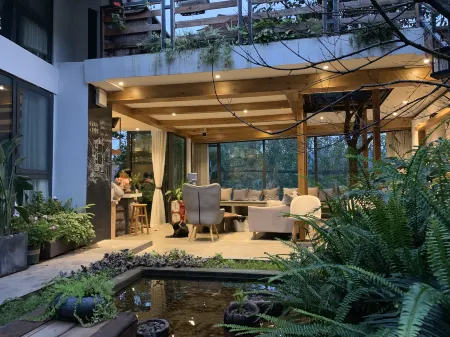 Xichang Yunye Homestay Отели рядом с достопримечательностью «Qing Long Temple»