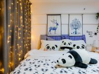广州途泊公寓 - 熊猫亲子LOFT双床两房一厅家庭房